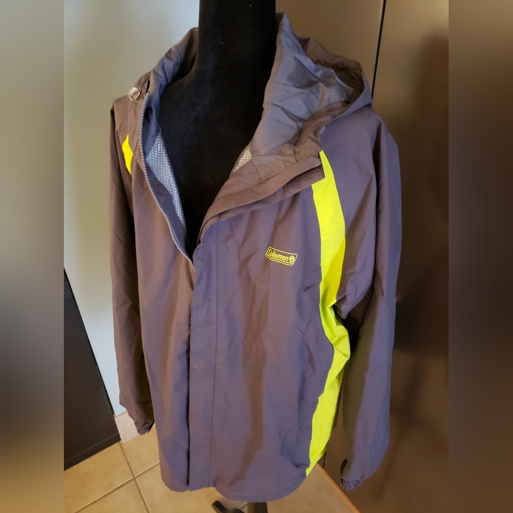 🔥 Coleman Nylon Hooded Water Resistant Jacket XL - Picture 3 of 6
